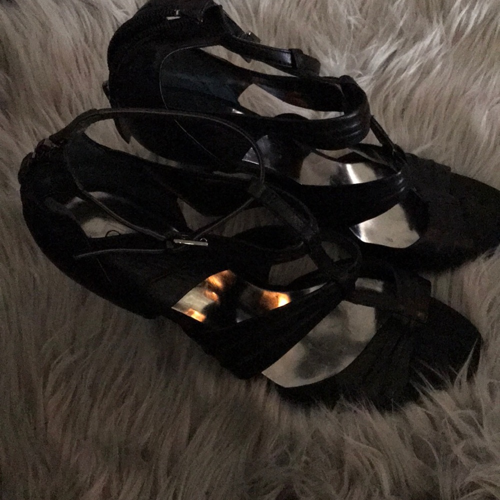 Guess heels